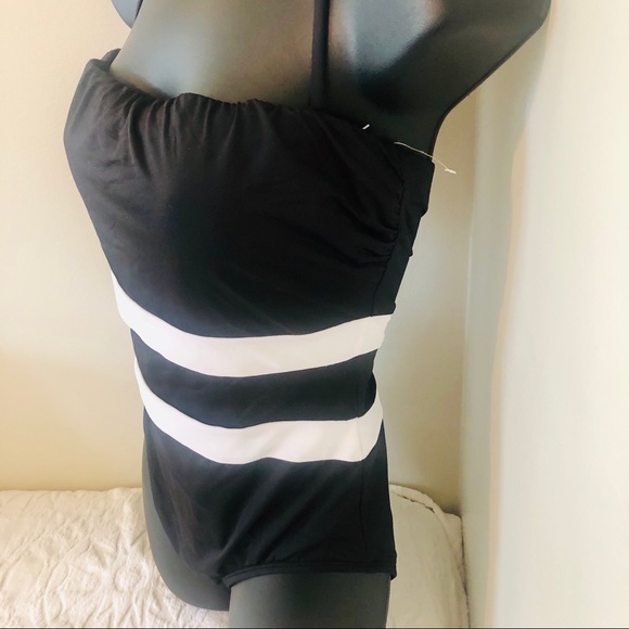 NWOT Ralph Lauren Color Block One Piece 12 - Picture 3 of 7